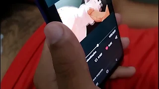 Gato se masturbando assistindo Hentai gay furry